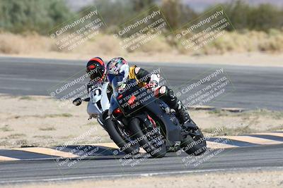 media/Nov-16-2025-Race Pace (Sun) [[8c5fa54630]]/Non Verified Riders (1st 20 Minutes)/2-Turn 10 (1010am)/